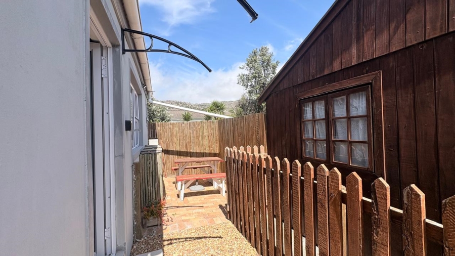 To Let 3 Bedroom Property for Rent in Capri Western Cape